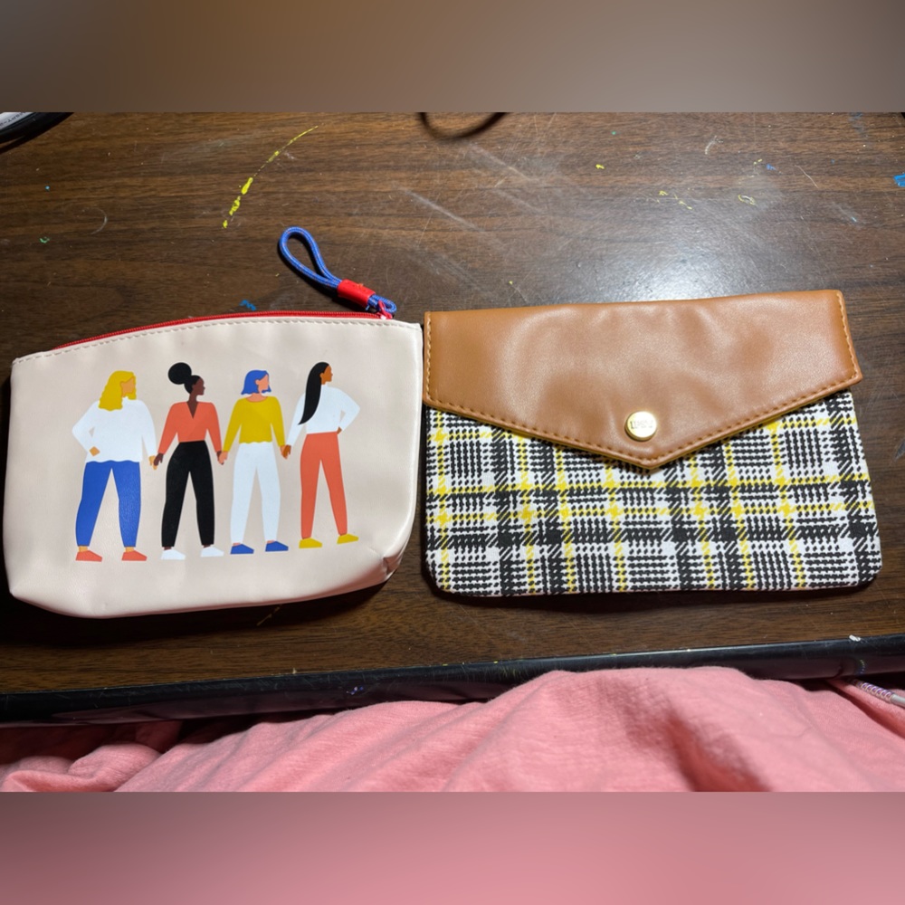 Ipsy bag set